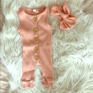 0-3 months light pink romper + knot bow